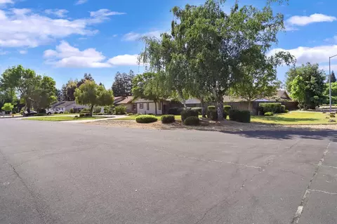 Exterior - 1480 Titleist Way, Manteca, CA 95337 photo 21 of 23