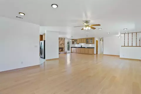Living - 1480 Titleist Way, Manteca, CA 95337 photo 8 of 10