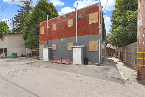Exterior - 419 W Locust St, Lodi, CA 95240 photo 20 of 23