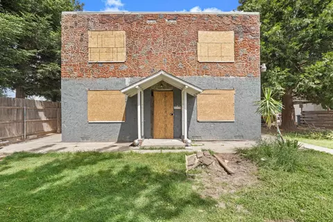 Exterior - 419 W Locust St, Lodi, CA 95240 photo 16 of 23