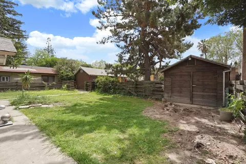Exterior - 419 W Locust St, Lodi, CA 95240 photo 15 of 23