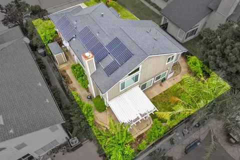 Exterior - 5625 Summit Dr, Rocklin, CA 95765 photo 9 of 10