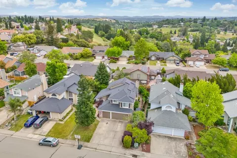 View/Area - 5625 Summit Dr, Rocklin, CA 95765 photo 4 of 4