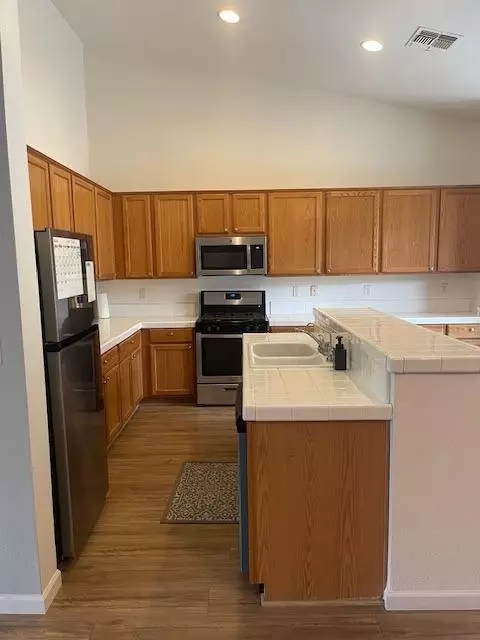 1231 Cliff Swallow Dr, Patterson, CA 95363 photo 11