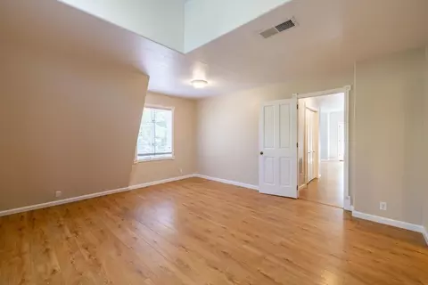 Living - 13501 W View Dr, Sutter Creek, CA 95685 photo 8 of 9