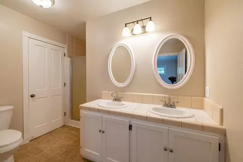 Bath - 13501 W View Dr, Sutter Creek, CA 95685 photo 1 of 3