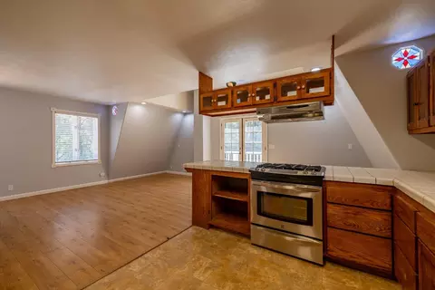 Living - 13501 W View Dr, Sutter Creek, CA 95685 photo 7 of 9