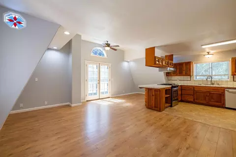 Living - 13501 W View Dr, Sutter Creek, CA 95685 photo 5 of 9