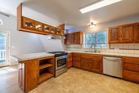Kitchen - 13501 W View Dr, Sutter Creek, CA 95685 photo 2 of 2