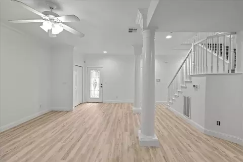 Entry Way - 1433 Scenic Dr, Modesto, CA 95355 photo 3 of 8