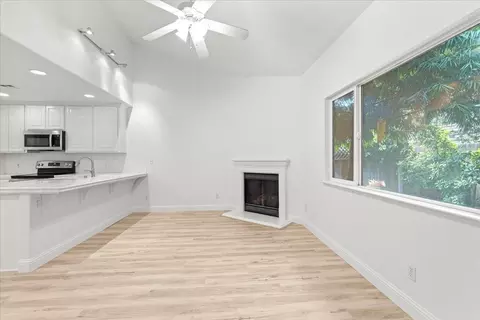 Living - 1433 Scenic Dr, Modesto, CA 95355 photo 3 of 3