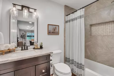 Bath - 2754 Stone Ln, Placerville, CA 95667 photo 1 of 5