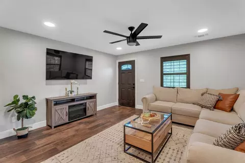 Living - 2754 Stone Ln, Placerville, CA 95667 photo 2 of 4