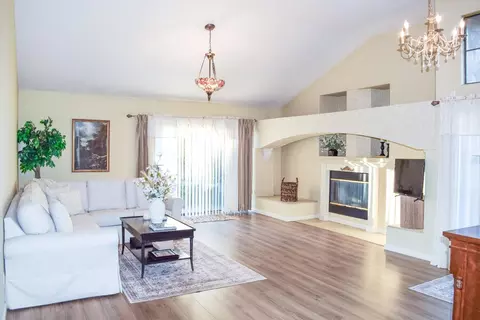 Living - 894 Cinnamon Teal Ct, Manteca, CA 95337 photo 2 of 5