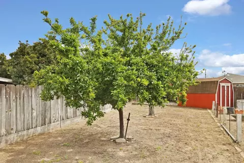 View/Area - 1516 Tiburon Ct, Modesto, CA 95350 photo 3 of 9