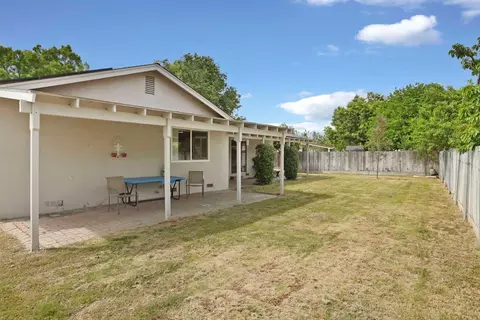 Exterior - 1516 Tiburon Ct, Modesto, CA 95350 photo 11 of 14