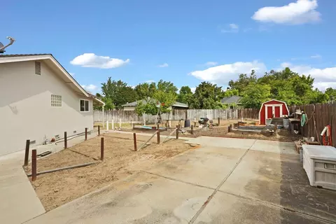 Exterior - 1516 Tiburon Ct, Modesto, CA 95350 photo 4 of 14