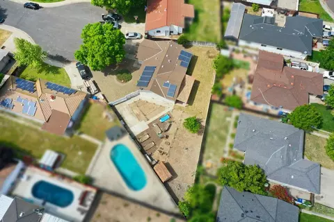 View/Area - 1516 Tiburon Ct, Modesto, CA 95350 photo 2 of 9