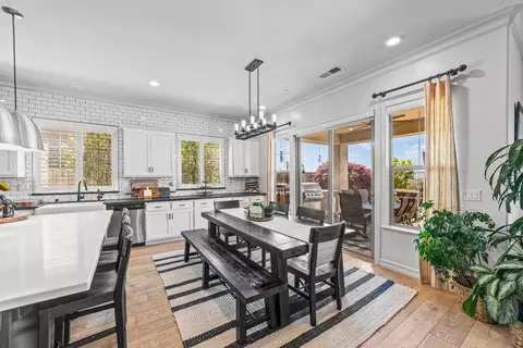 Dining - 930 Dusty Stone Loop, Rocklin, CA 95765 photo 4 of 4