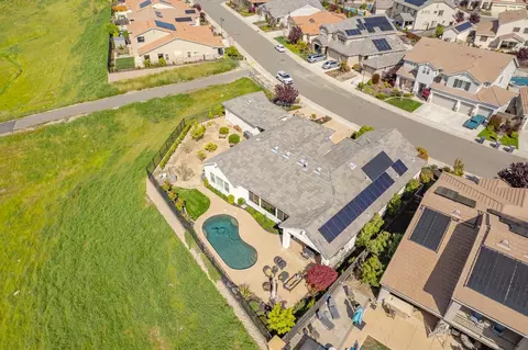 View/Area - 930 Dusty Stone Loop, Rocklin, CA 95765 photo 6 of 9