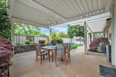 Exterior - 492 Hall St, Folsom, CA 95630 photo 3 of 8