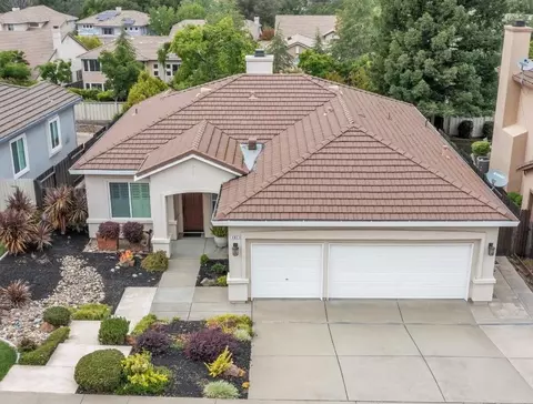 Exterior - 492 Hall St, Folsom, CA 95630 photo 8 of 8