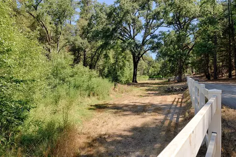 Exterior - 2990 Boole Rd, Applegate, CA 95703 photo 10 of 13