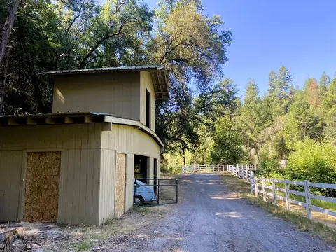 Exterior - 2990 Boole Rd, Applegate, CA 95703 photo 9 of 13