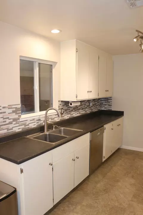 Kitchen - 165 S Roxie Dr, Ripon, CA 95366 photo 2 of 6
