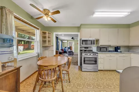 Kitchen - 4885 Racetrack Rd, Rocklin, CA 95677 photo 9 of 9