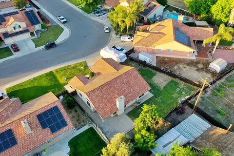 1422 Via Del Pettoruto, Gustine, CA 95322 photo 25