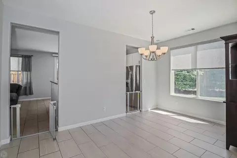 1704 Gloria Cir, Tracy, CA 95377 photo 8
