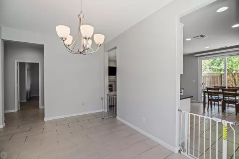 1704 Gloria Cir, Tracy, CA 95377 photo 10