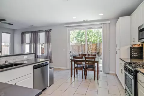 1704 Gloria Cir, Tracy, CA 95377 photo 12