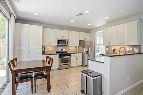 1704 Gloria Cir, Tracy, CA 95377 photo 13