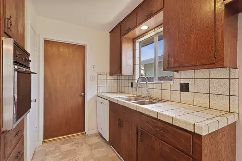 32 S Cambridge Dr, Lodi, CA 95242 photo 16