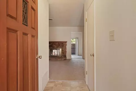 32 S Cambridge Dr, Lodi, CA 95242 photo 5