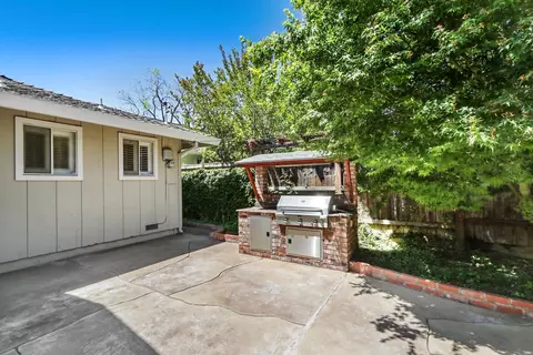 1456 Engberg Ct, Carmichael, CA 95608 photo 32