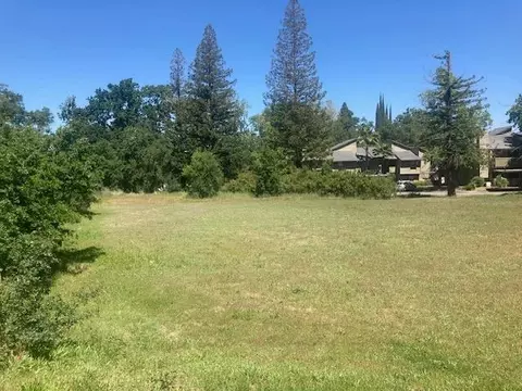 718 Sunrise Ave, Roseville, CA 95661