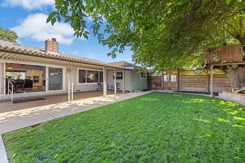 Exterior - 22099 N Devries Rd, Lodi, CA 95242 photo 11 of 11