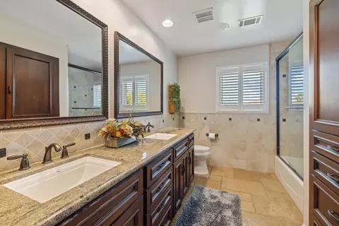 Bath - 22099 N Devries Rd, Lodi, CA 95242 photo 3 of 4