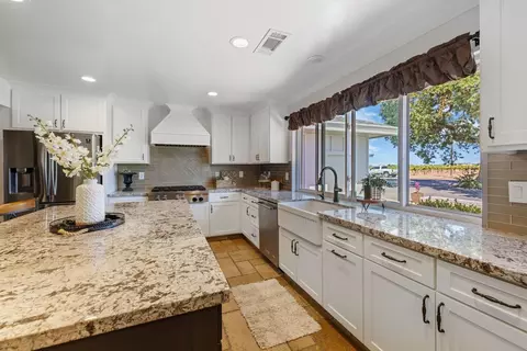 Kitchen - 22099 N Devries Rd, Lodi, CA 95242 photo 3 of 5