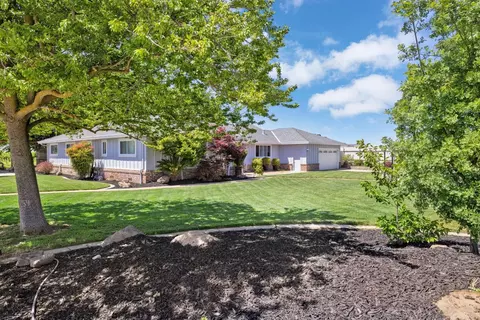 Exterior - 22099 N Devries Rd, Lodi, CA 95242 photo 4 of 11