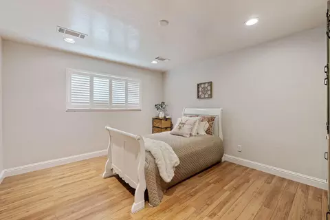 Bedroom - 22099 N Devries Rd, Lodi, CA 95242 photo 3 of 5