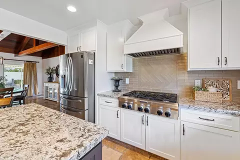 Kitchen - 22099 N Devries Rd, Lodi, CA 95242 photo 4 of 5