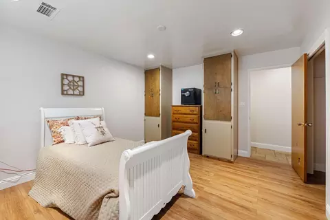 Bedroom - 22099 N Devries Rd, Lodi, CA 95242 photo 4 of 5