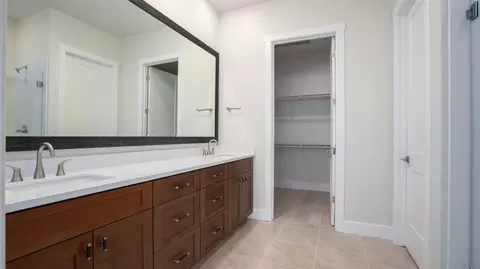 Bath - 4204 Eagle View Way, Folsom, CA 95630 photo 1 of 2