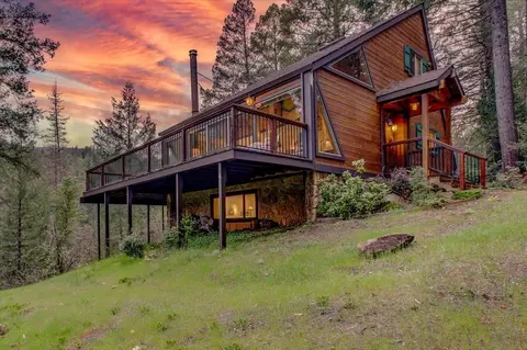 11396 Scotts Flat Dam Rd, Nevada City, CA 95959