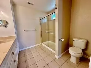 Bath - 381 Oak Tree Cir, Murphys, CA 95247 photo 1 of 1