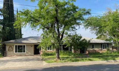 692 E 19th St, Merced, CA 95340 photo 2
